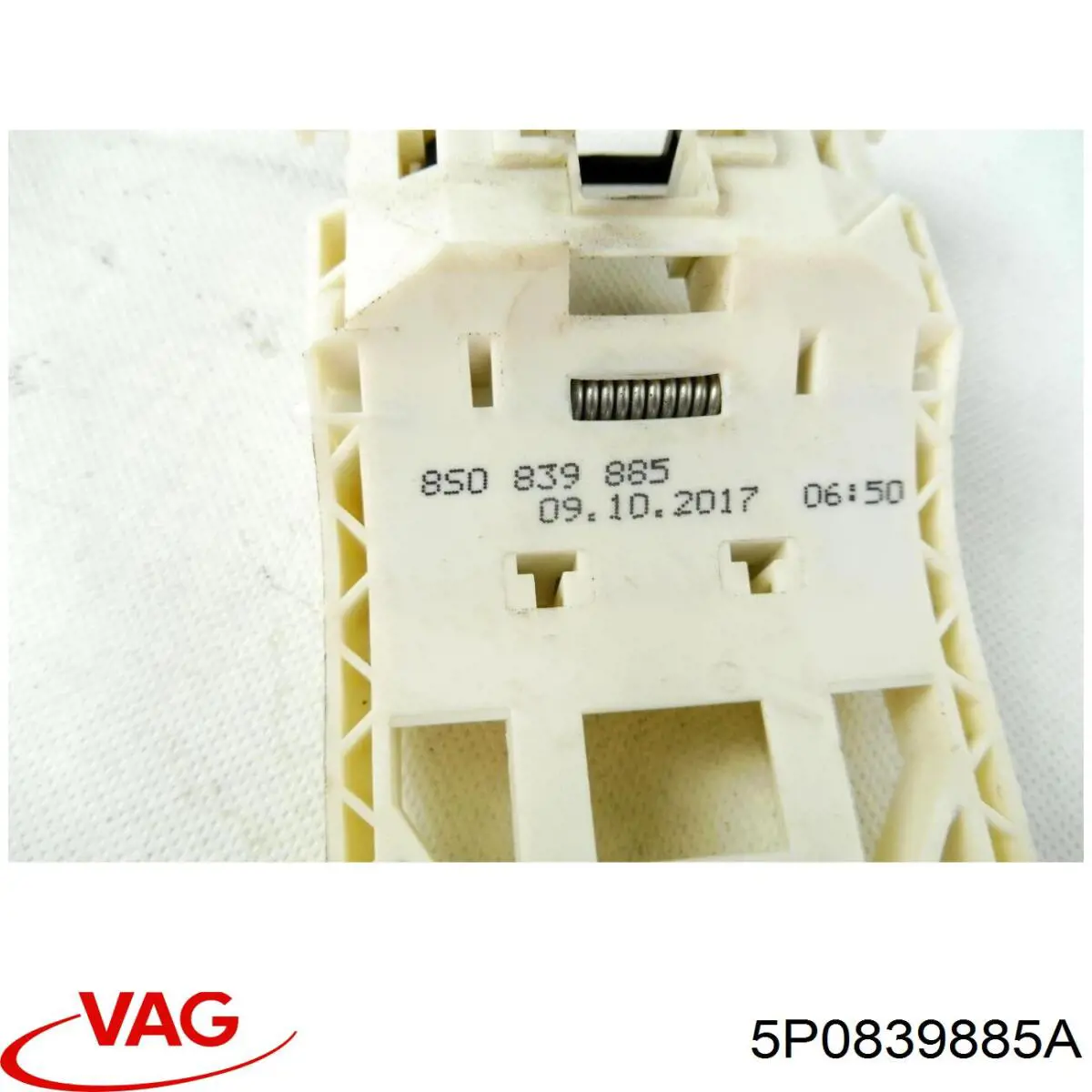 1M0837885C VAG Тримач зовнішньої ручки дверей, задніх лівих