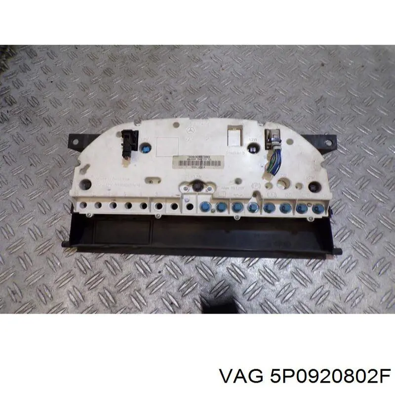 Щиток приладів VAG 5P0920802F