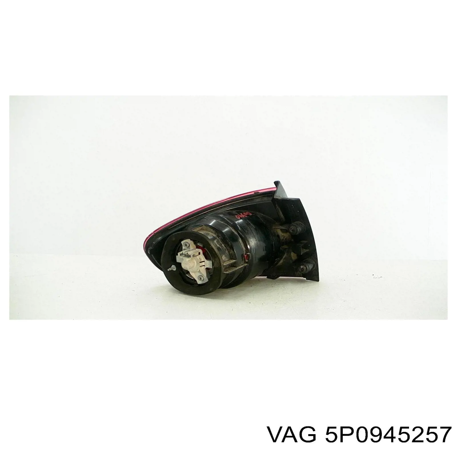 Купити 5P0945257 VAG Цоколь (патрон) заднього ліхтаря