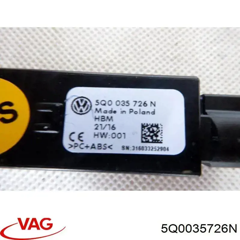 Зарядний пристрій USB VAG 5Q0035726N ціна, від 11.15 USD