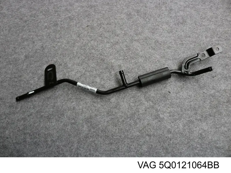 5Q0121064 VAG Шланг термостата