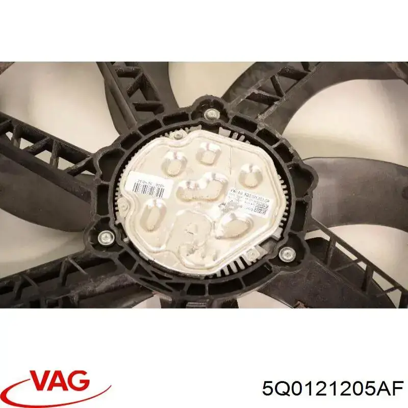 Дифузор (кожух) радіатора охолодження 5Q0121205AF VAG