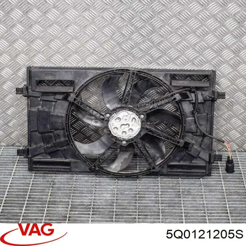 Купити Дифузор (кожух) радіатора охолодження Skoda Octavia III A7 5E3, NL3, NR3
