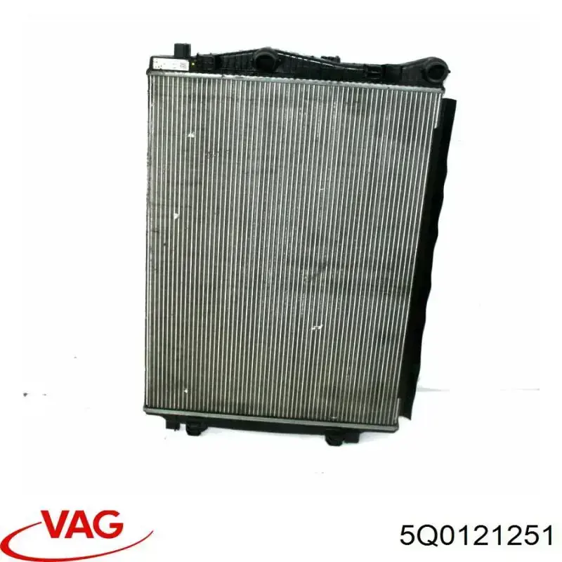 Радіатор 5Q0121251 VAG