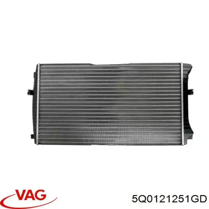 5Q0121251GD VAG радіатор охолодження двигуна