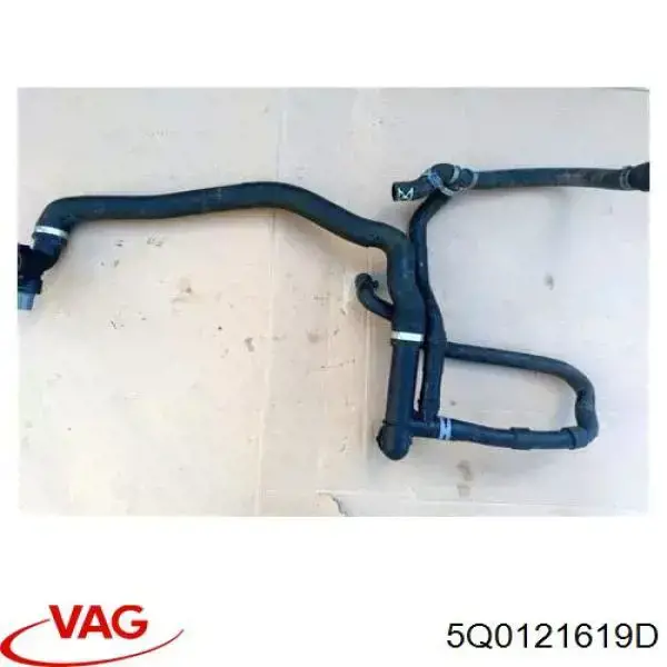 Купити 5Q0121619D VAG Фланець системи охолодження (трійник)