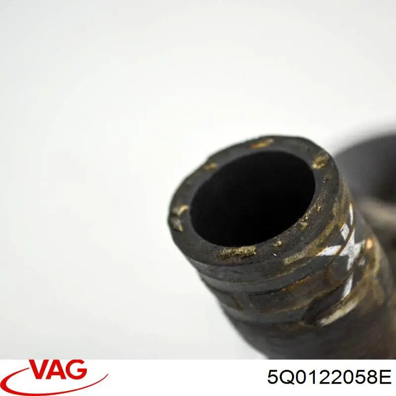Шланг/патрубок системи охолодження VAG 5Q0122058E ціна, від 17.73 USD
