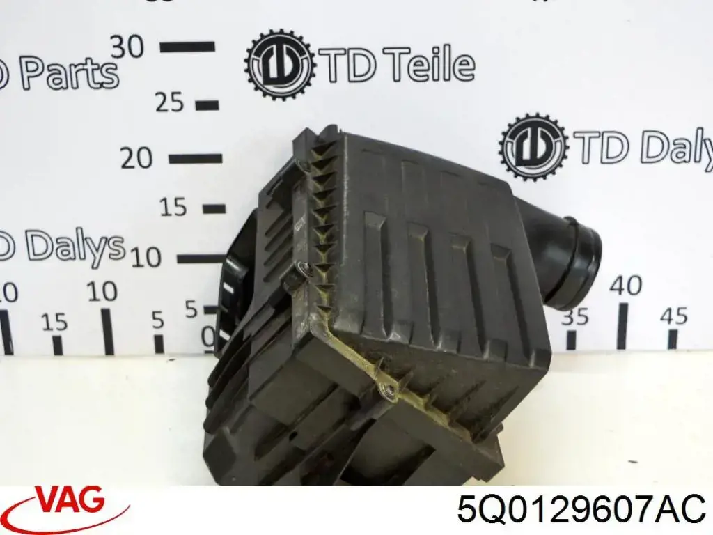 Корпус повітряного фільтра Audi Q3 позашляховик (F3B) (2018 - 2026) ціна, від 52.24 USD