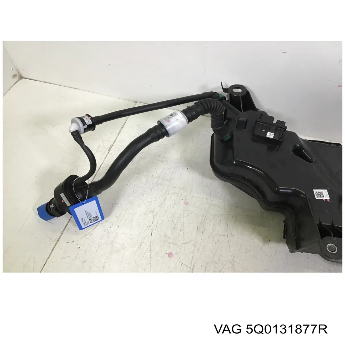 5Q0131877K VAG Бак AD BLUE