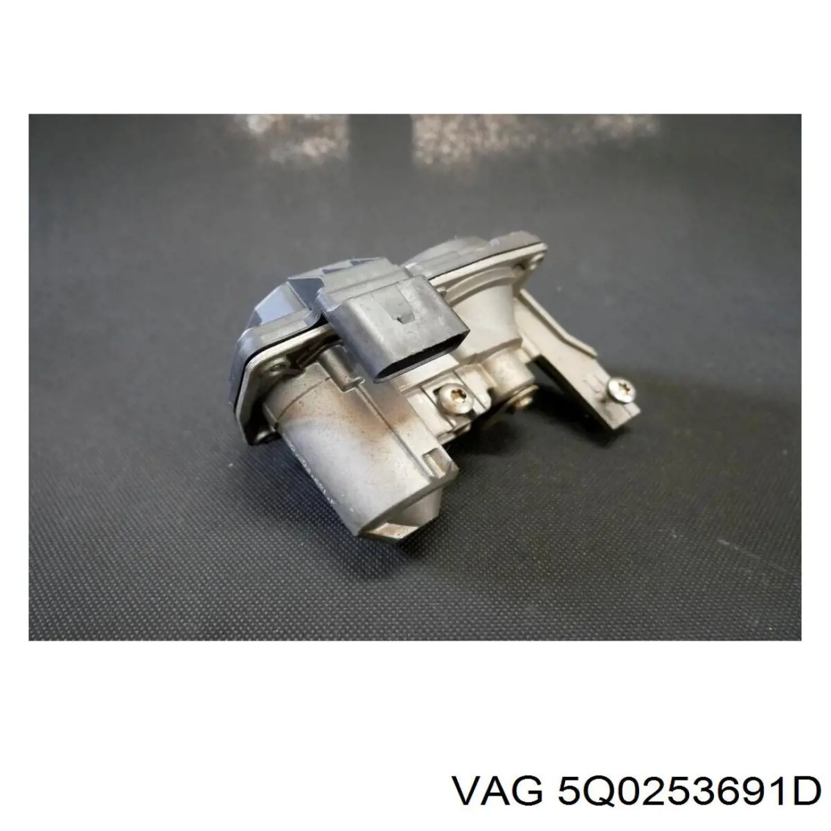 Купити 5Q0253691B VAG Клапан/ актуатор приводу заслінки EGR