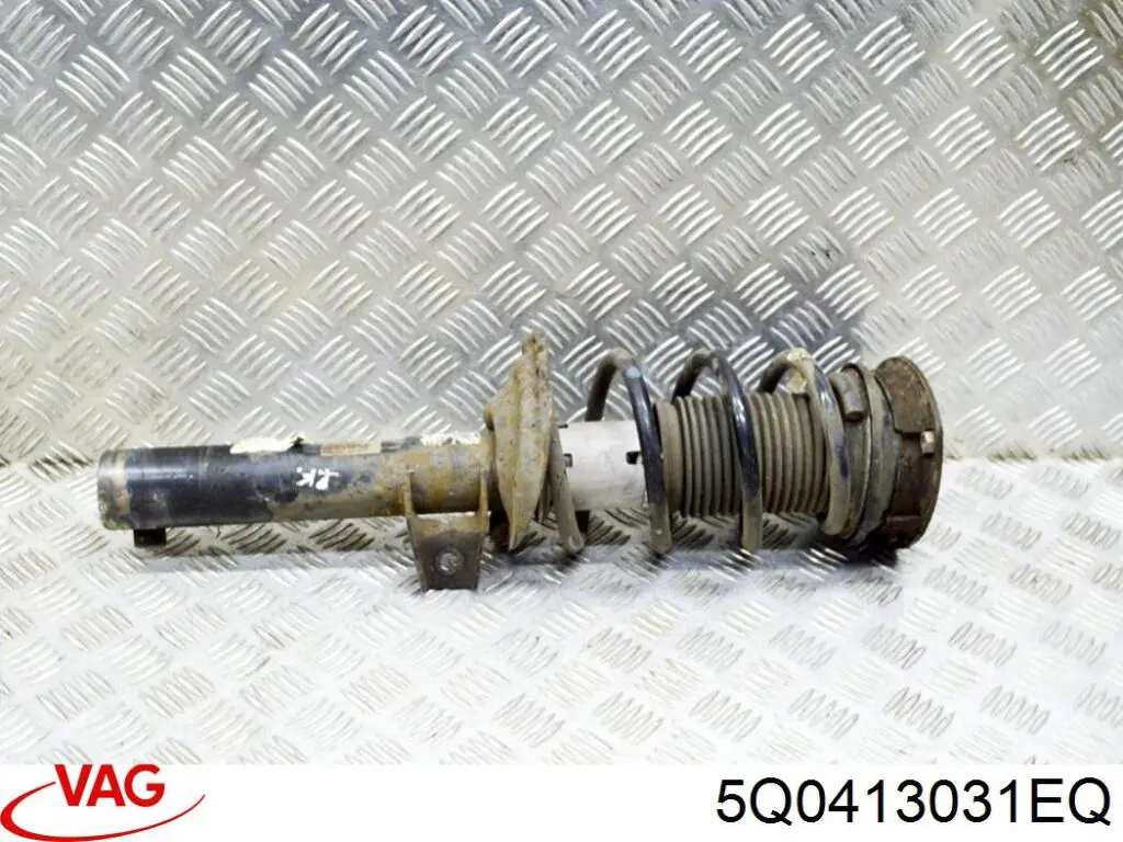 Амортизатор передній 5Q0413031EQ VAG