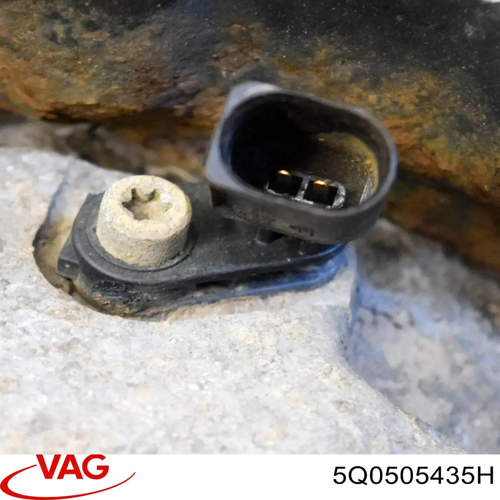 5Q0505435H VAG Цапфа поворотна ліва