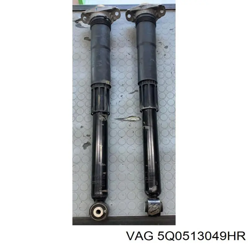 Амортизатор задній VAG 5Q0513049HR ціна, від 53.49 USD