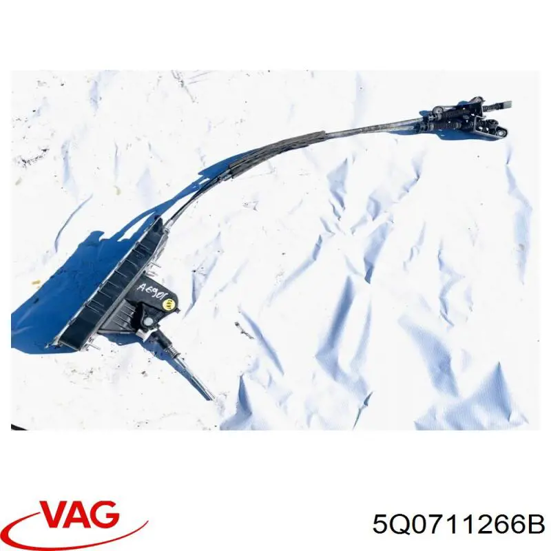 5Q0711266B VAG Трос перемикання передач, селектора