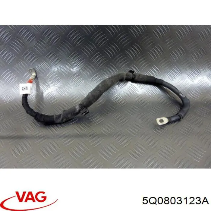 Кріплення/підставка акумулятора (АКБ) 5Q0803123B VAG