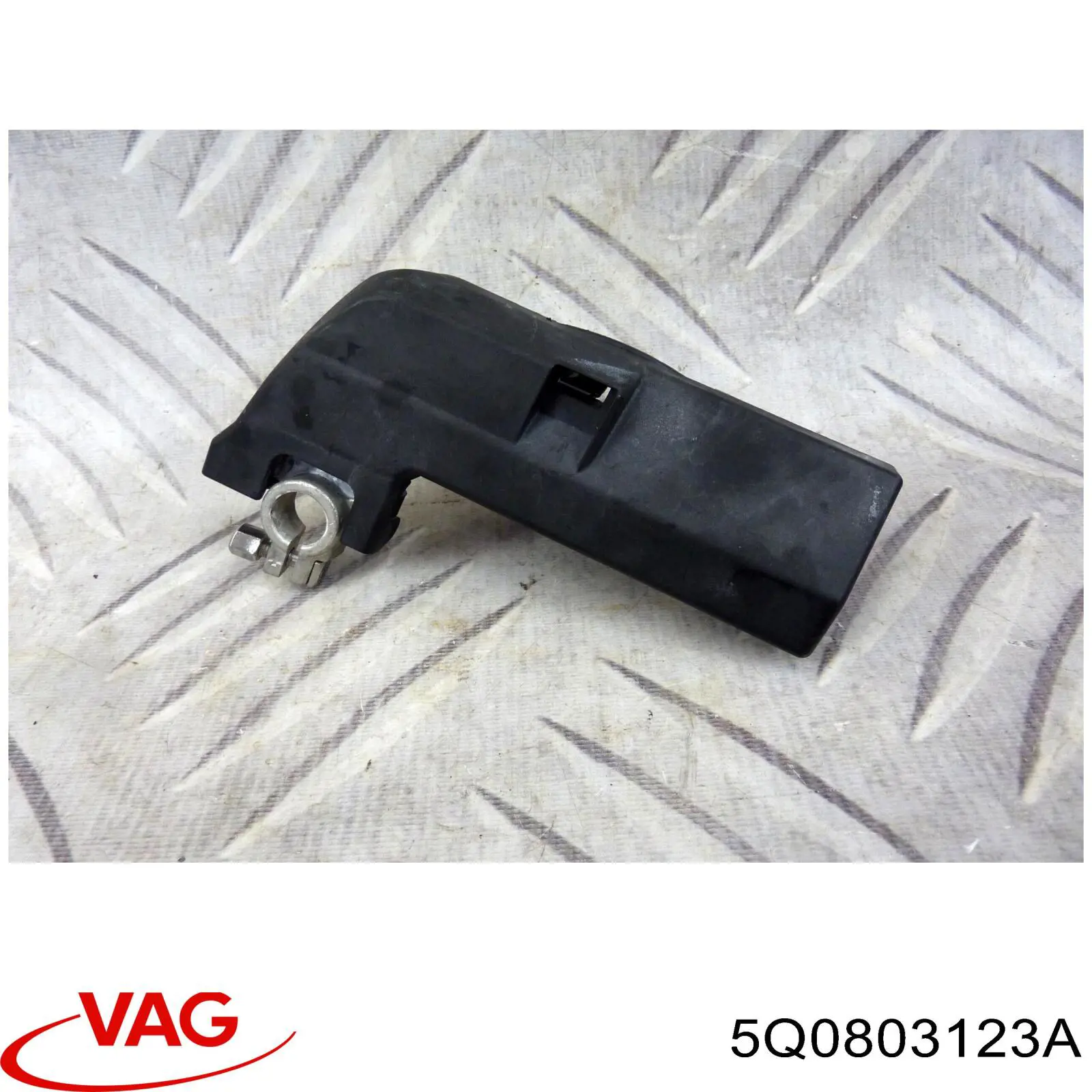 Кріплення / підставка акумулятора (АКБ) VAG 5Q0803123B ціна, від 12.67 USD