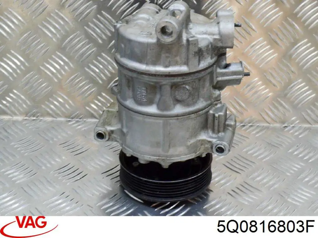 Компресор кондиціонера 5Q0816803F VAG