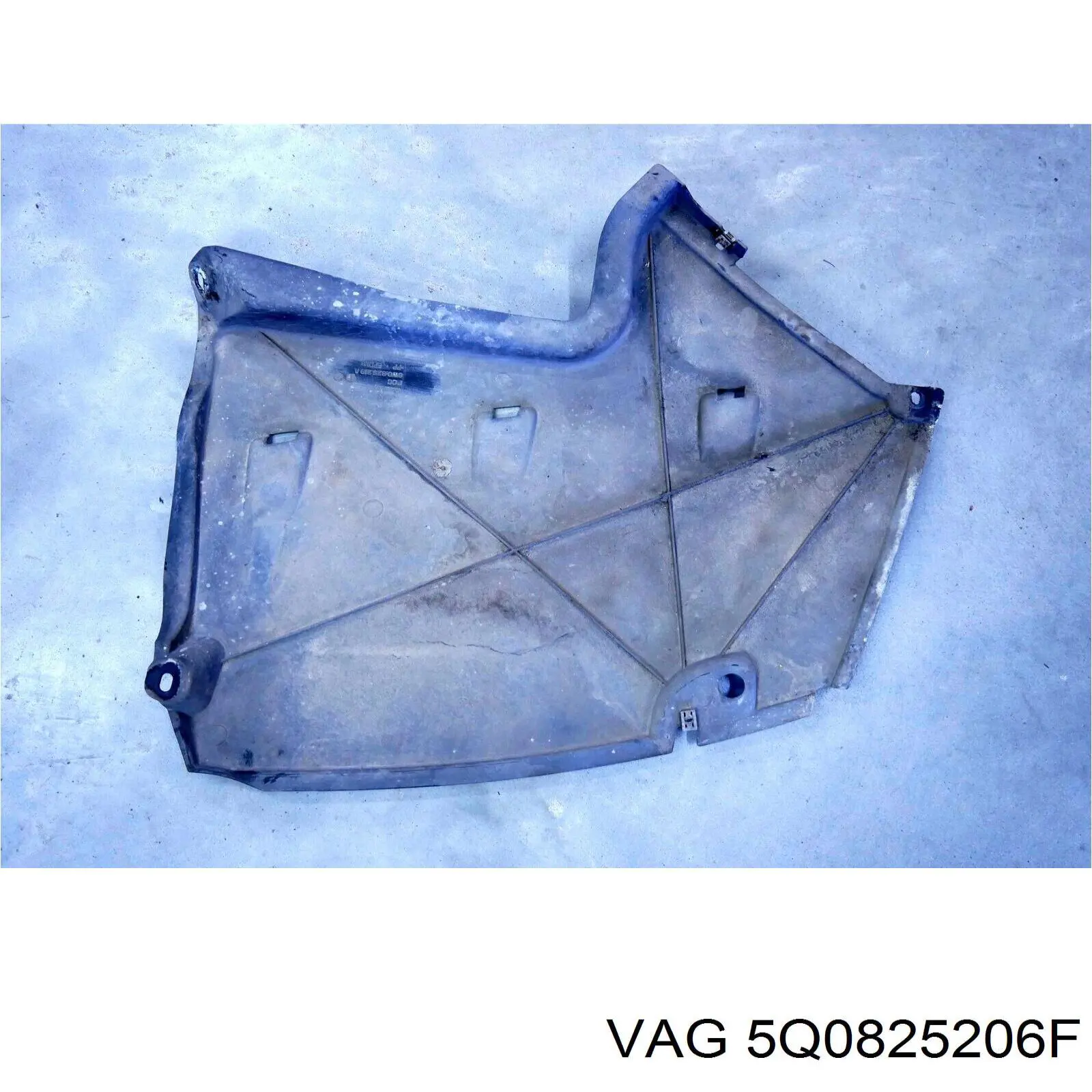 Захист днища, задній лівий VAG 5Q0825206F ціна, від 12.58 USD