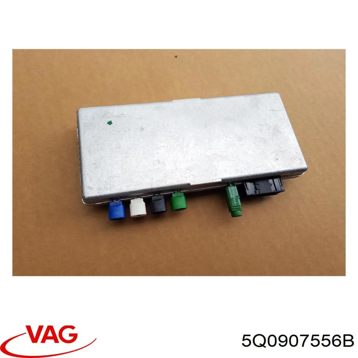 5Q0907556B VAG Модуль керування камерою