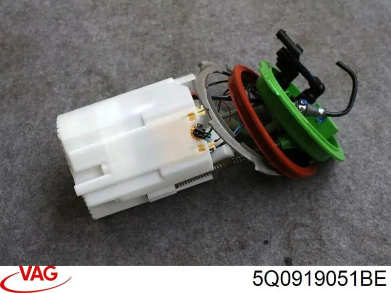 Купити 5Q0919051BE VAG Насос занурювальний в баці