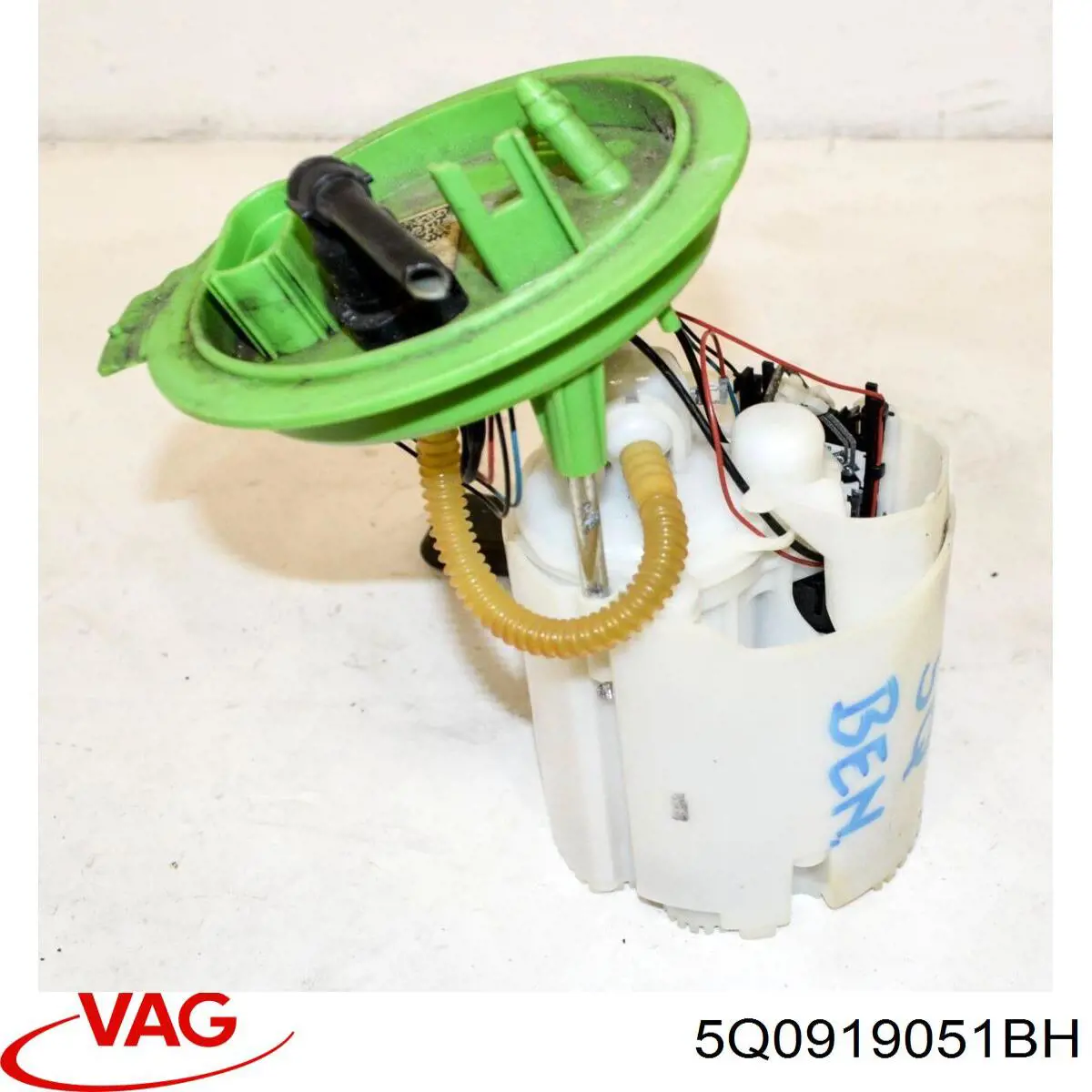 Купити 5Q0919051BH VAG Насос занурювальний в баці