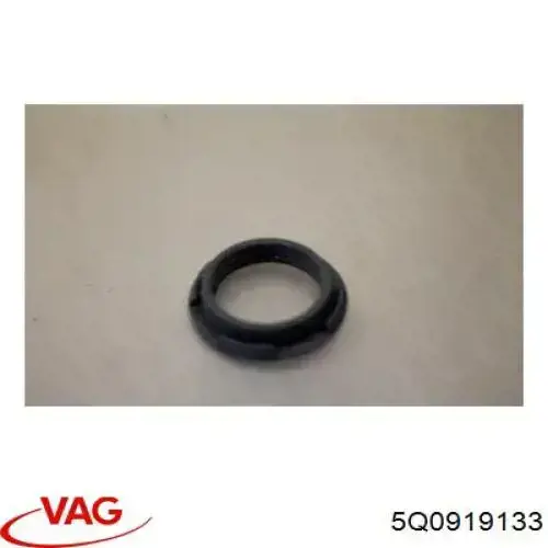 Купити 5Q0919133 VAG Кронштейн датчика парктроніка, передній бічний