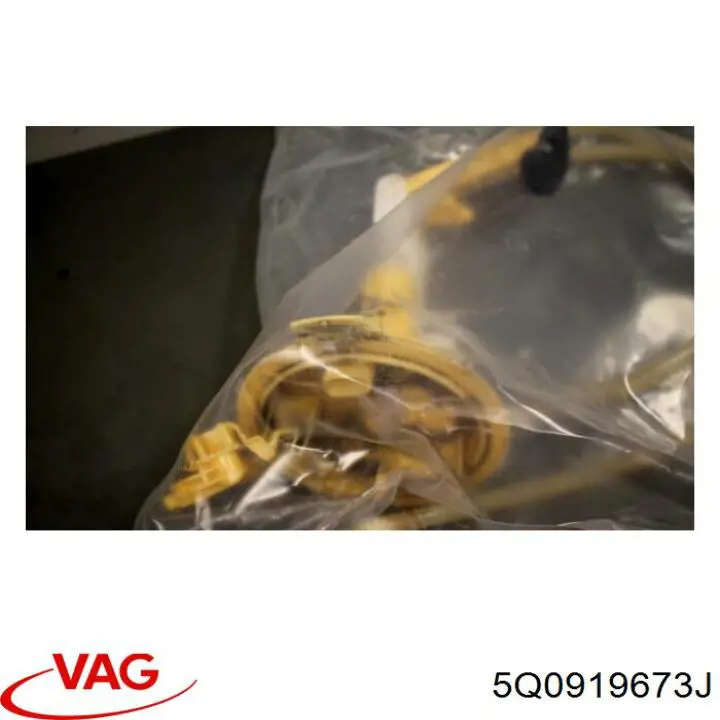 Купити 5Q0919673J VAG Насос занурювальний в баці