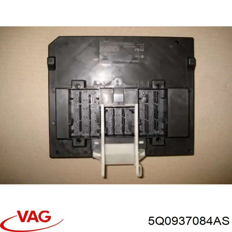  VAG 5Q0937084AS ціна, від 100.39 USD