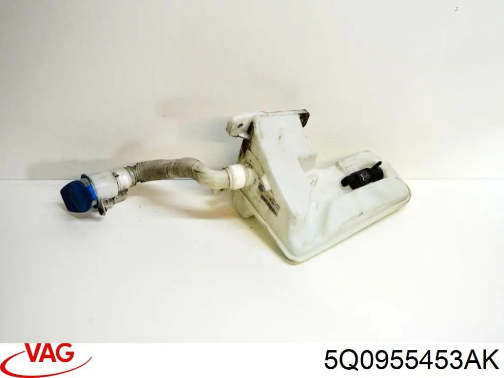 5Q0955453AK VAG Бачок склоомивача