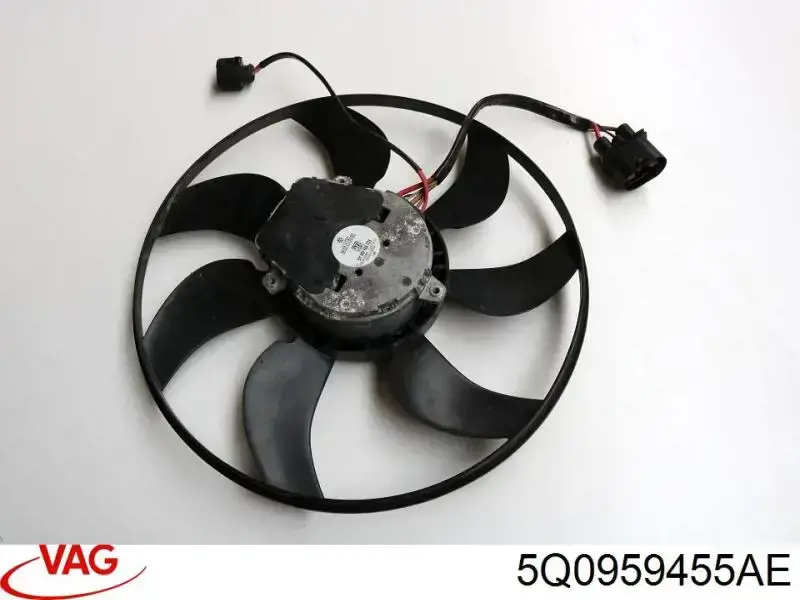 Купити 5Q0959455AE VAG Вентилятор/крильчатка радіатора охолодження, лівий