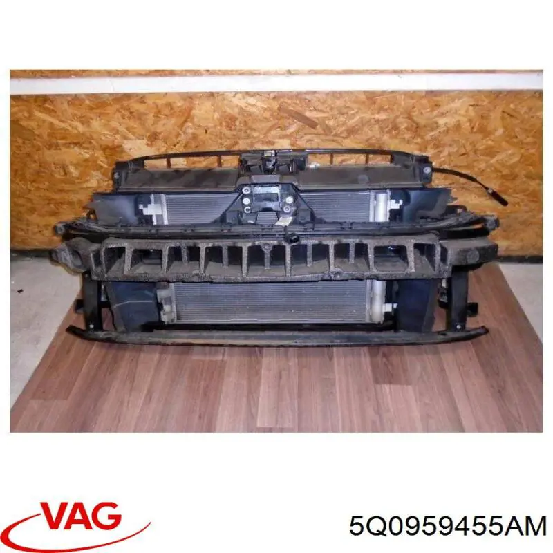 5Q0959455AM VAG Електровентилятор охолодження в зборі (мотор + крильчатка), лівий