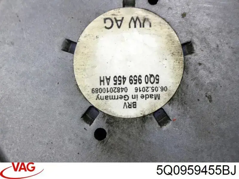 Купити 5Q0959455BJ VAG Електровентилятор охолодження в зборі (двигун + крильчатка), лівий