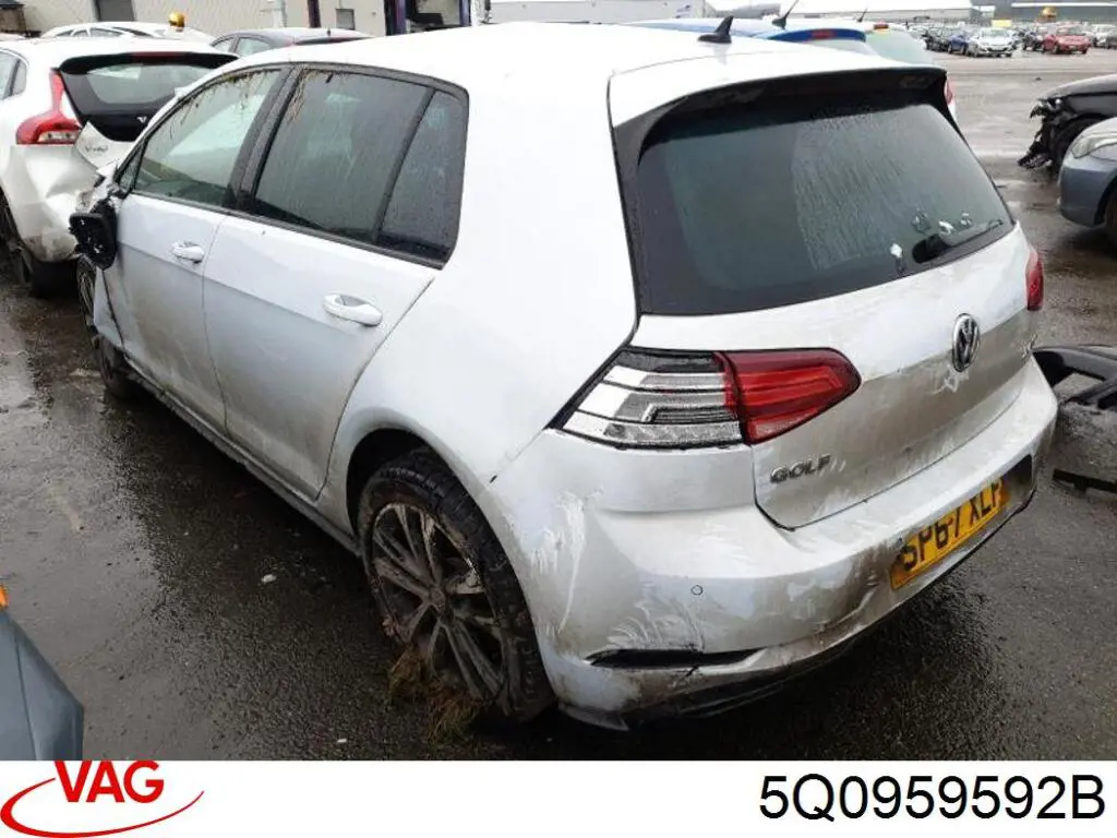 Блок комфорту передніх дверей 5Q0959592B VAG