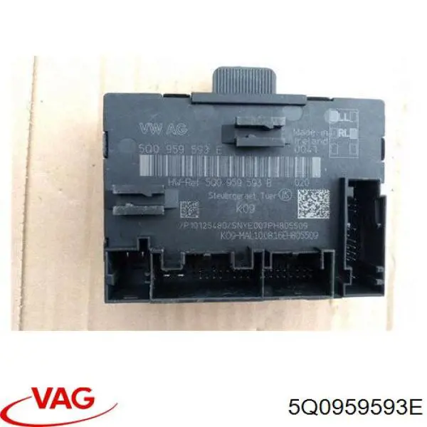 Блок комфорту передніх дверей 5Q0959593E VAG