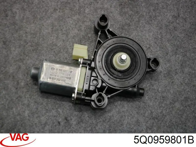 Двигун склопідіймача двері передньої VAG 5Q0959801B ціна, від 8.47 USD