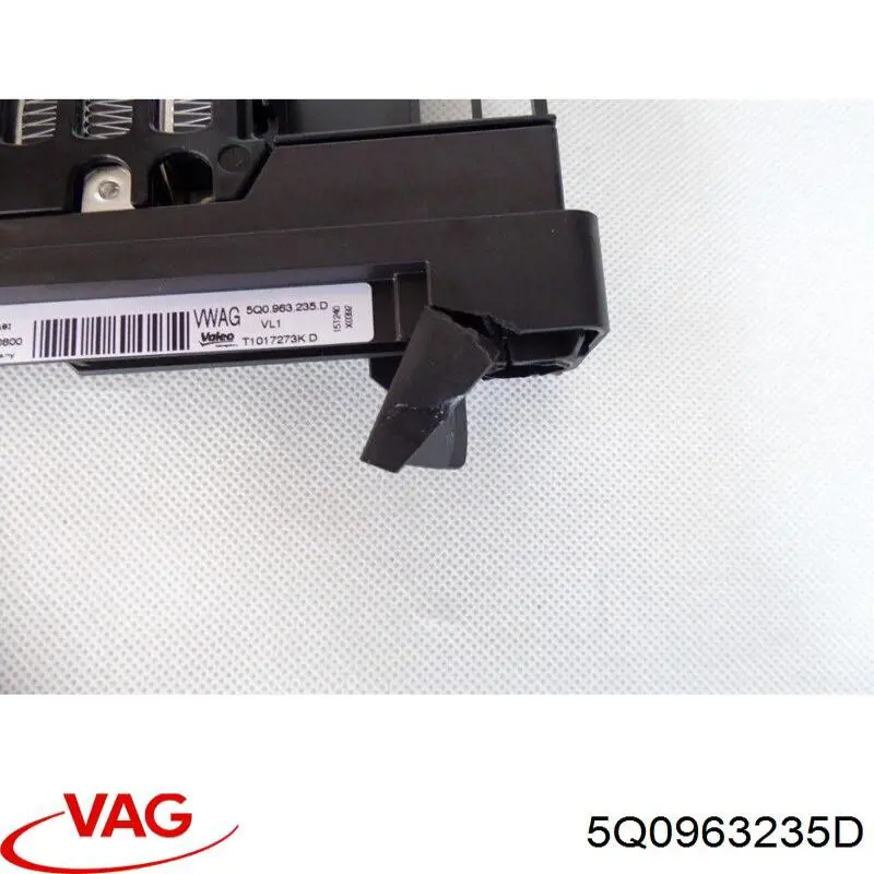 5Q0963235D VAG Електропідігрівач повітря системи опалення салону