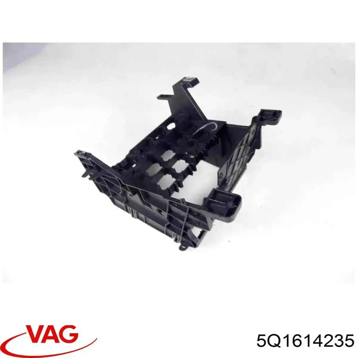 Купити 5Q1614235 VAG 