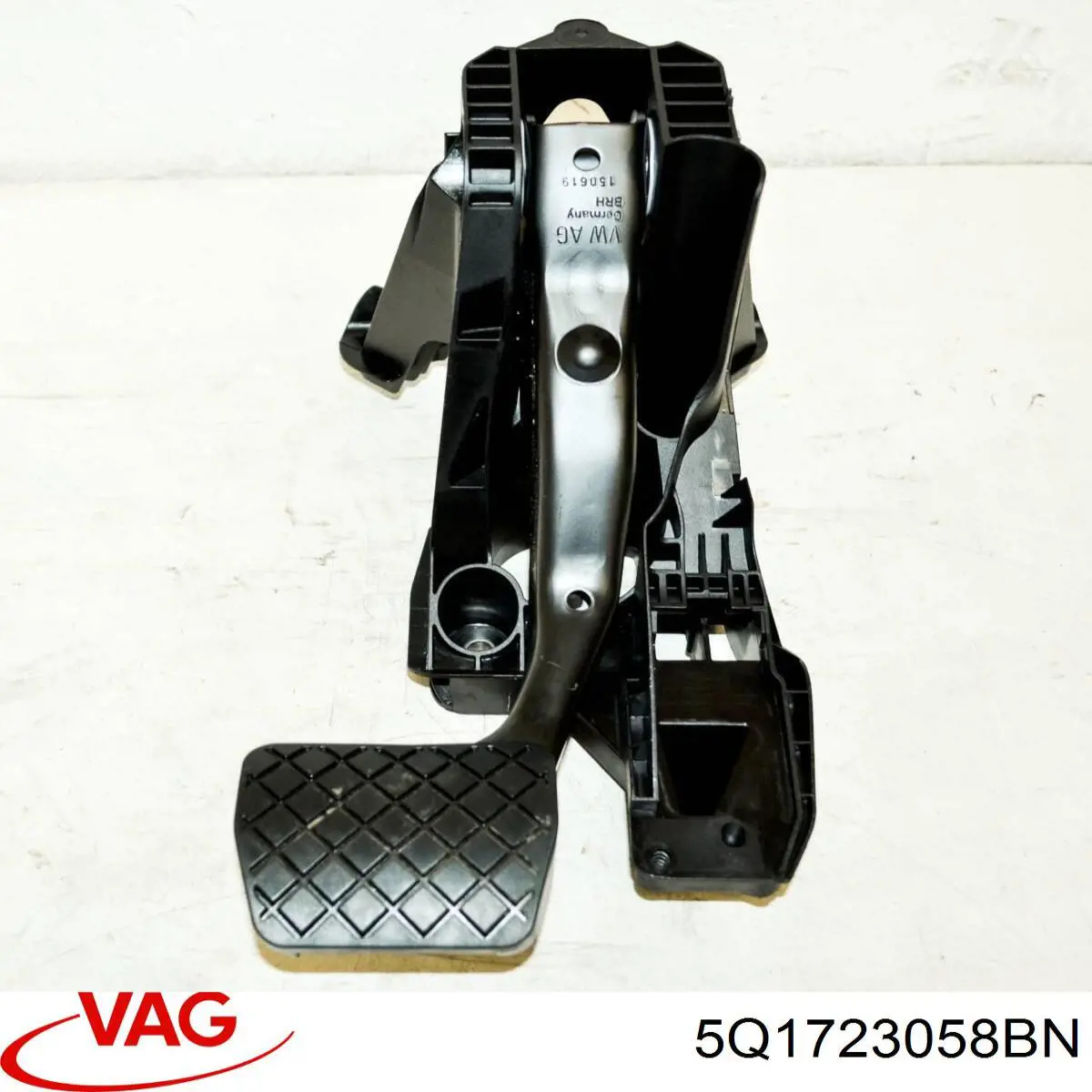  VAG 5Q1723058BN ціна, від 18.88 USD