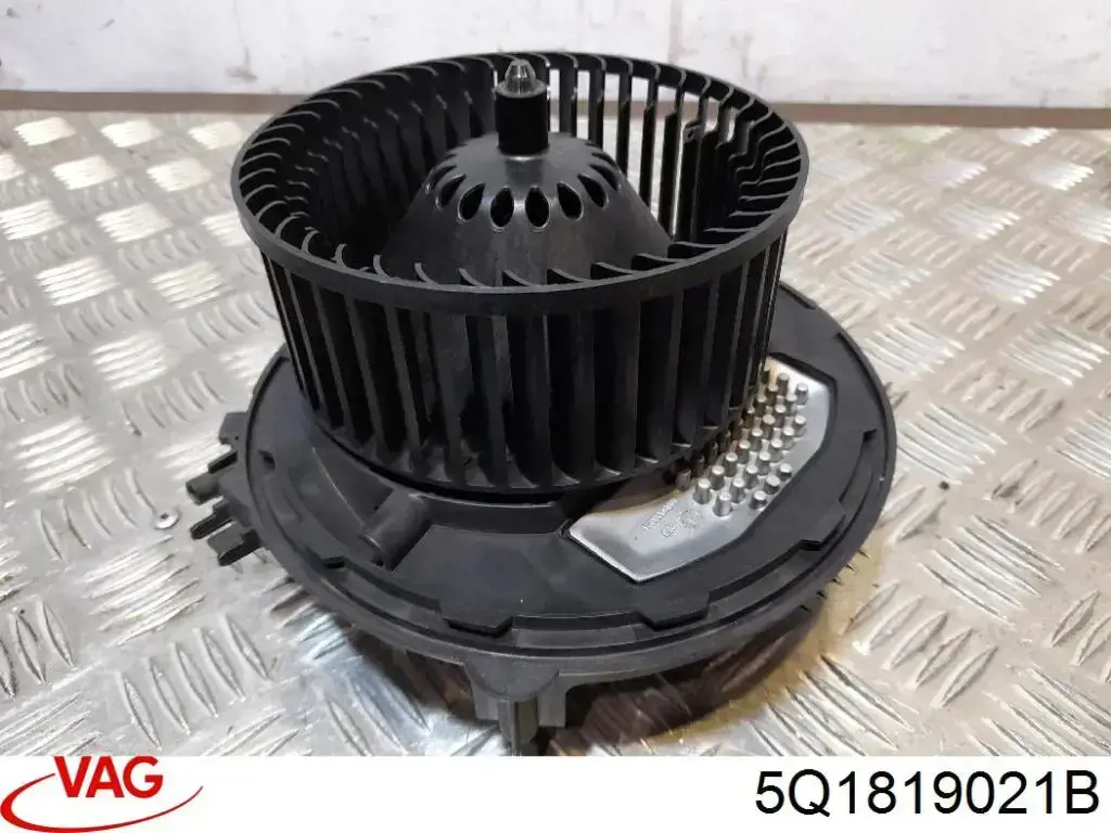 5Q1819021B VAG Електромотор пічки