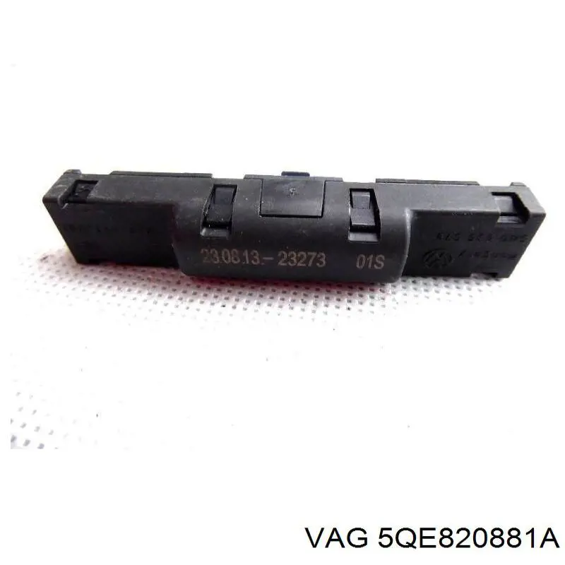  VAG 5QE820881A ціна, від 12.67 USD
