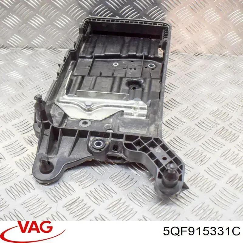 Піддон акумулятора (АКБ) VAG 5QF915331C ціна, від 44.34 USD