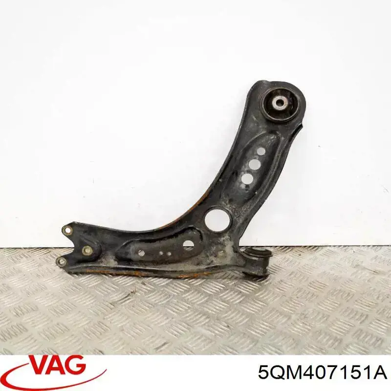Купити 5QM407151A VAG Лівий важіль передній нижній підвіски