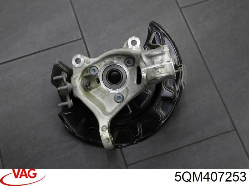 Купити 5Q0407253B VAG Цапфа - поворотний кулак передній, лівий
