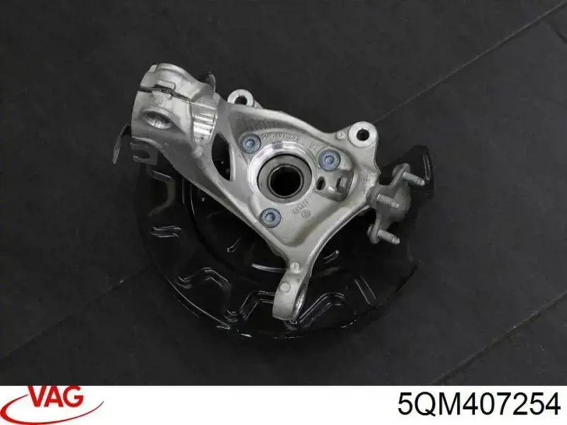Купити 5Q0407254B VAG Кулак поворотний передній правий