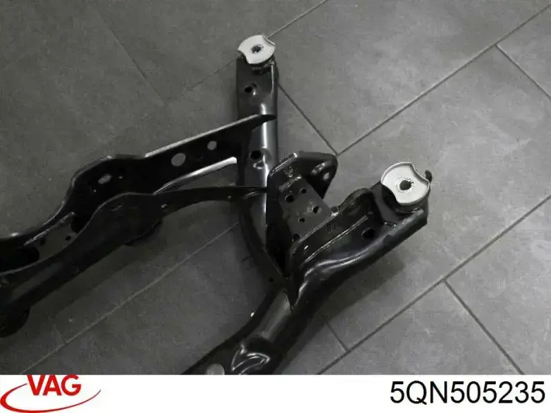 Балка задньої підвіски поперечна VAG 5QN505235 ціна, від 101.30 USD