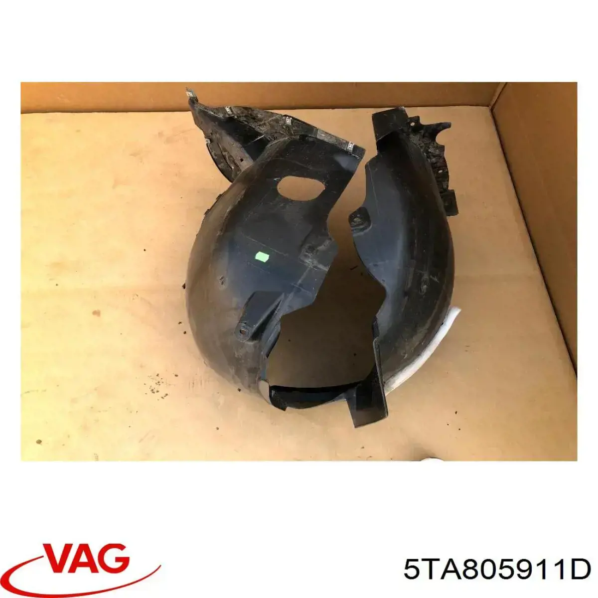 5TA805911D VAG Підкрилок переднього крила, лівий