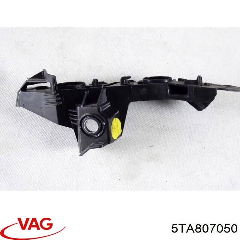 Праве кріплення переднього бампера VAG 5TA807050 ціна, від 34.80 USD