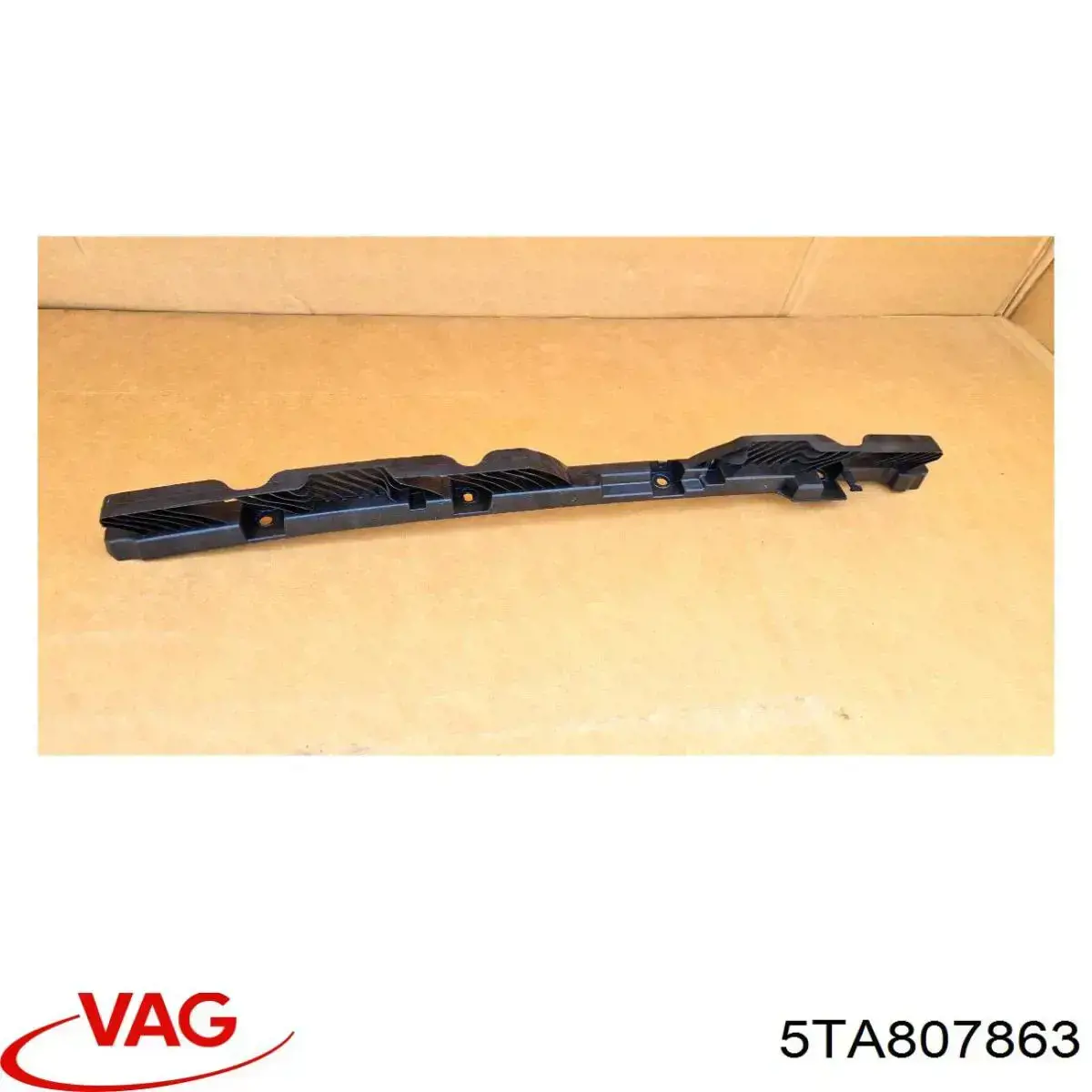 Кронштейн бампера заднього, центральний VAG 5TA807863 ціна, від 58.57 USD
