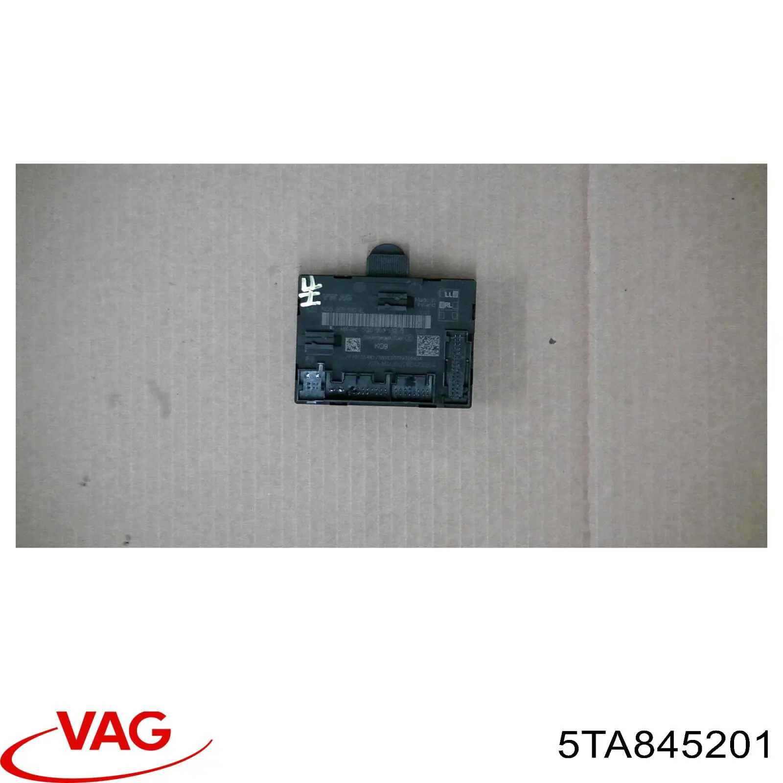 GS7446D301 XYG Скло водійських дверей
