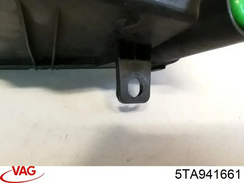 Ліва протитуманна фара Volkswagen Touran III мінівен (5T1) (2015 - 2026) ціна, від 28.24 USD